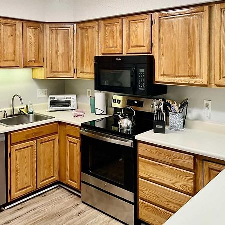 Lincoln Condo With Views, Pool, Hot Tub And Balcony! Extérieur photo