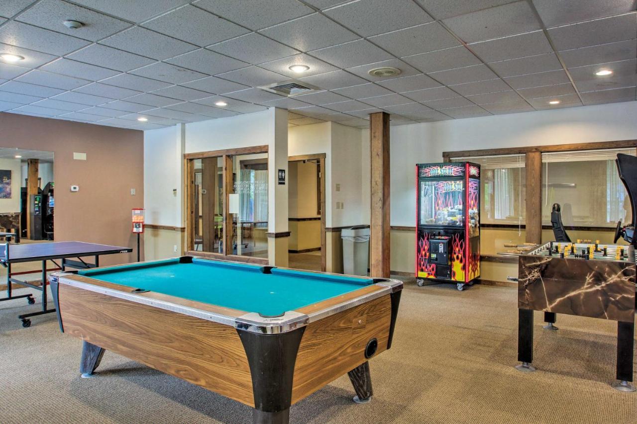 Lincoln Condo With Views, Pool, Hot Tub And Balcony! Extérieur photo
